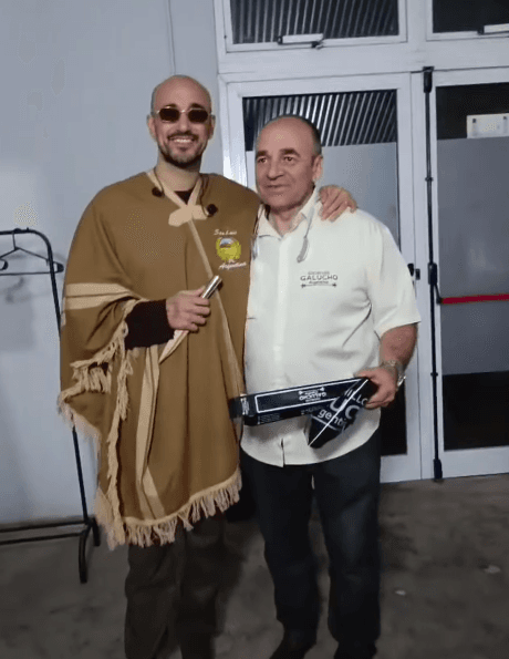 famoso10